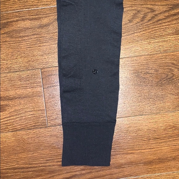 Lululemon Leggings - Picture 5 of 6